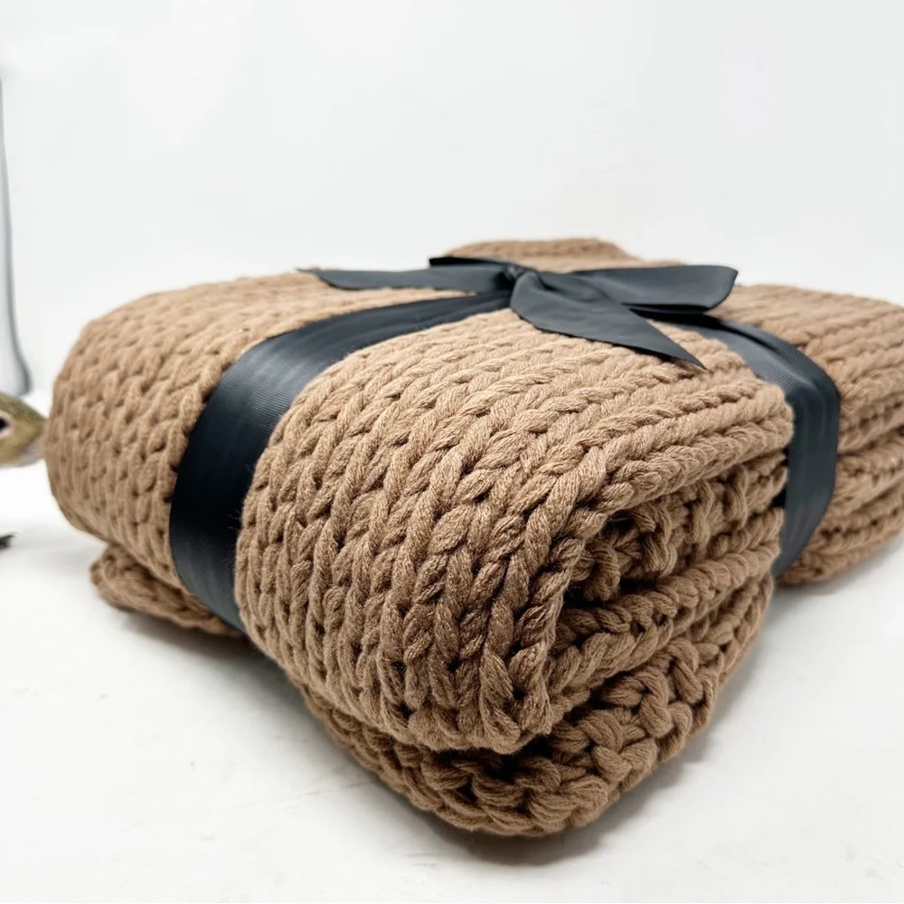 FRYE Chunky Knit Throw Blanket Mocha Brown NWT - Picture 1 of 5